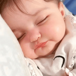 tda.”Enchanting Charm: The Gentle Beauty of Adorable Children Even in Their Peaceful Sleep Has Touched the Hearts of Millions Around the World.”