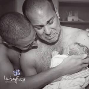 lvl.Illuminating Love: Two Fathers Embracing Parenthood with Joy, Captivating the Online Community with Their Enthralling Journey.