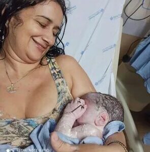 DQ Top 10 Remarkable Instances of Welcoming a Newborn Baby in the Online Community: Unforgettable Moments Ever